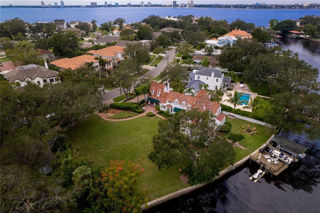 DAVIS ISLANDS PB10 PG52 TO 57 - Residential