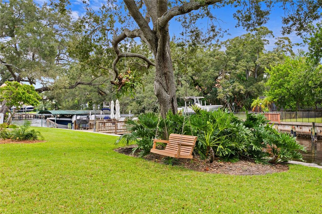 DAVIS ISLANDS PB10 PG52 TO 57 - Residential