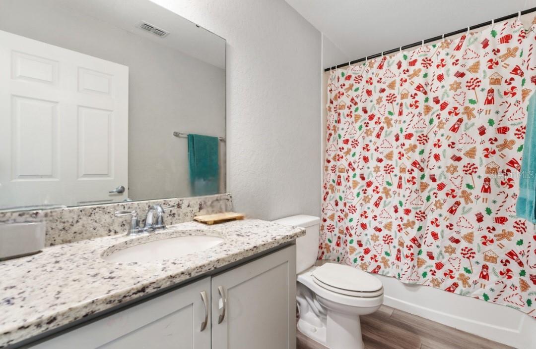 BREAKWATER COVE - Residential