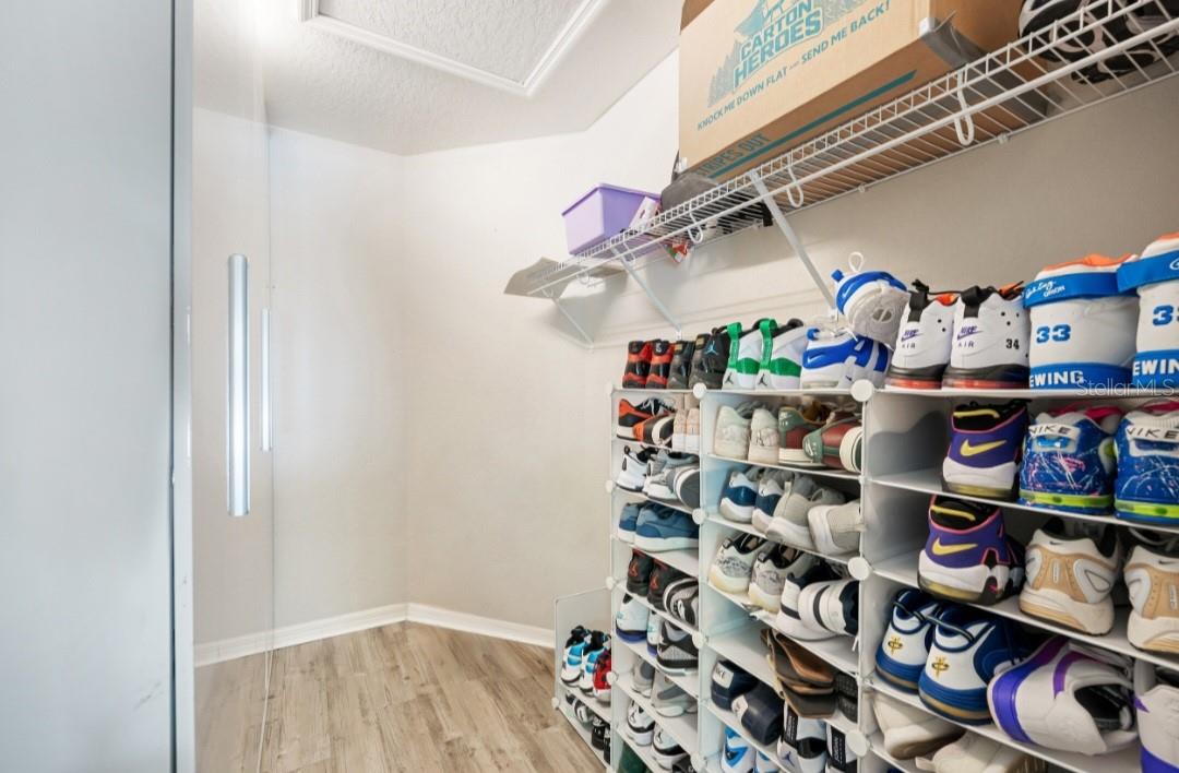 BREAKWATER COVE - Residential