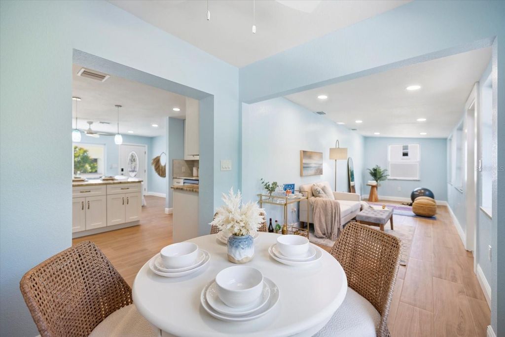 Photo of 810 Harvard Street, Englewood, FL 34223 (MLS # A4669010)