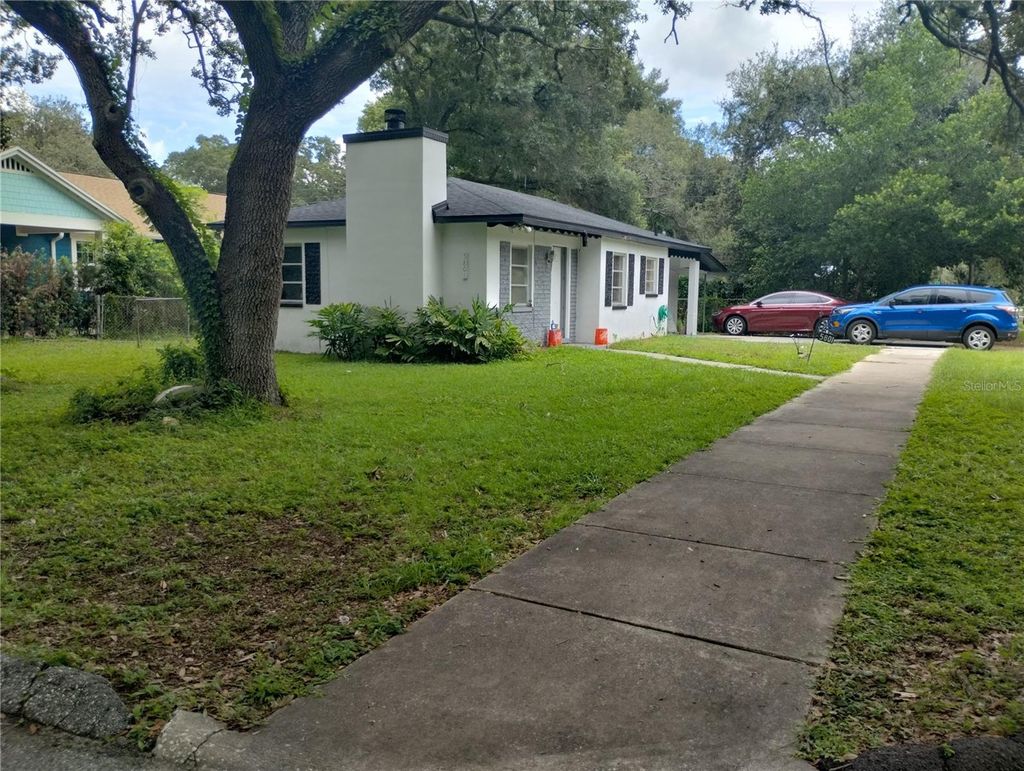 Photo of 5801 N 17th Street, Tampa, FL 33610 (MLS # T3513982)