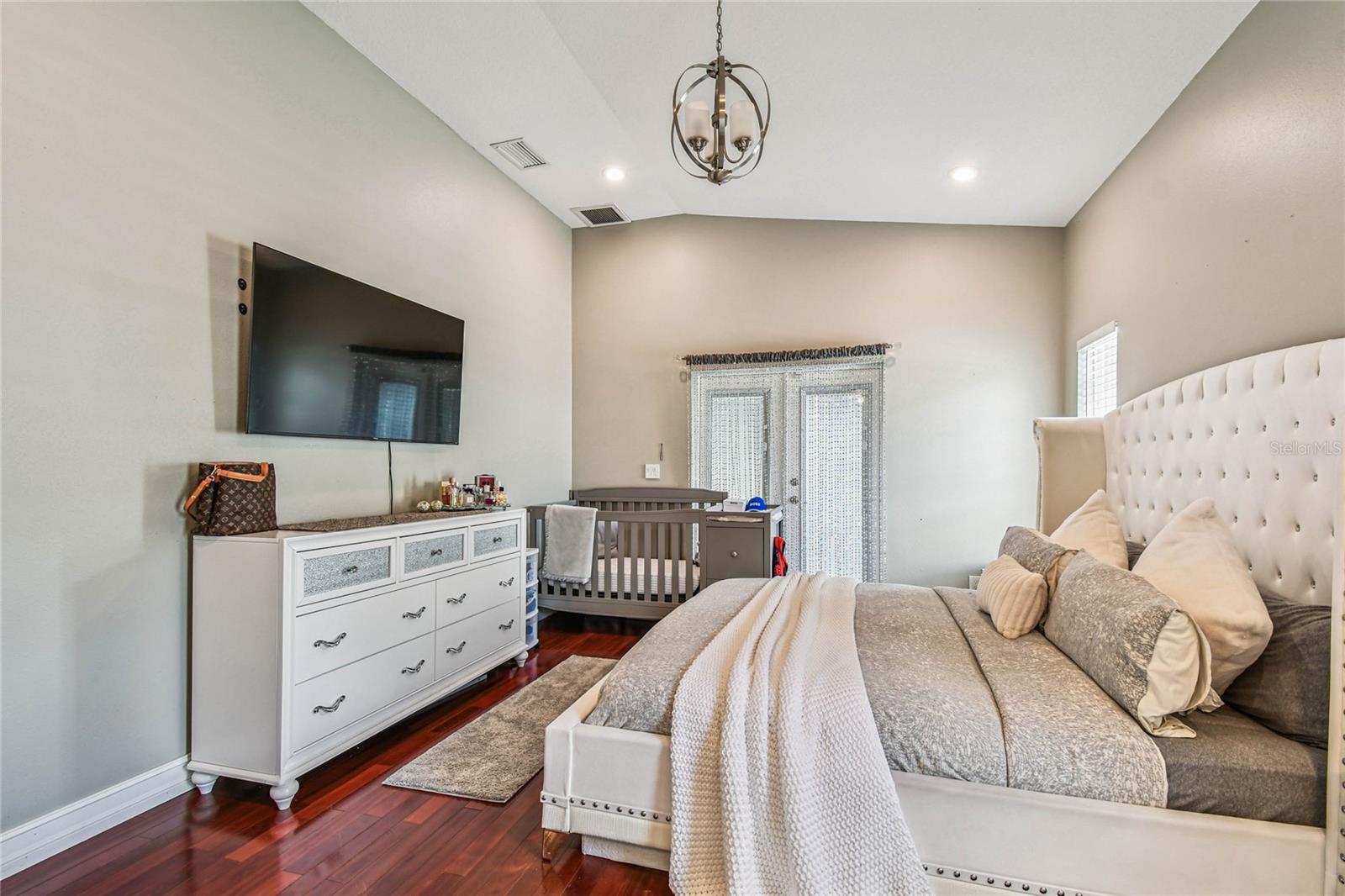 BAYNARD LEE JR 4 - Residential
