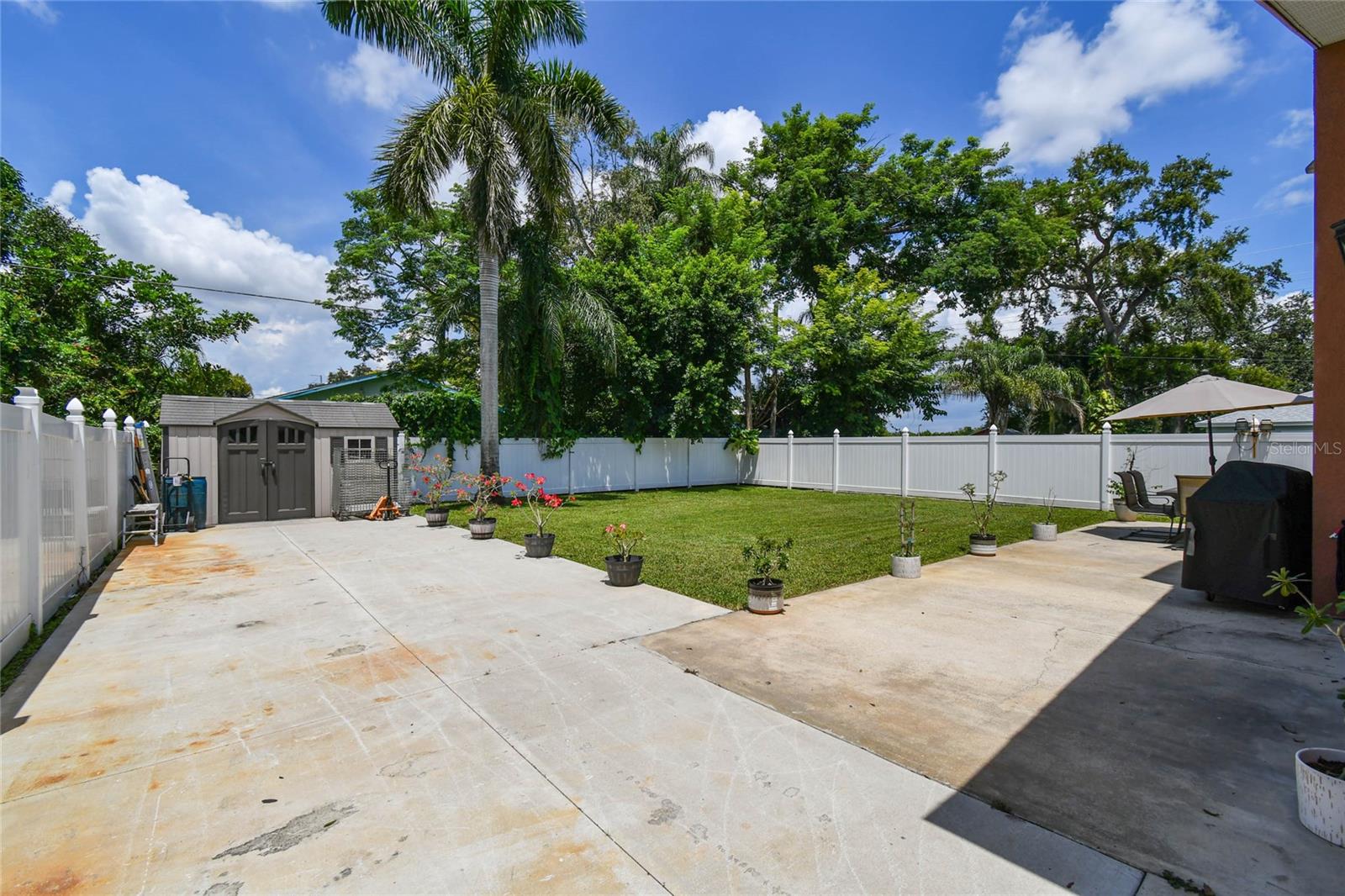 BAYNARD LEE JR 4 - Residential