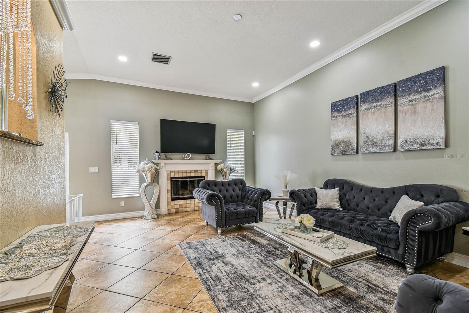 BAYNARD LEE JR 4 - Residential