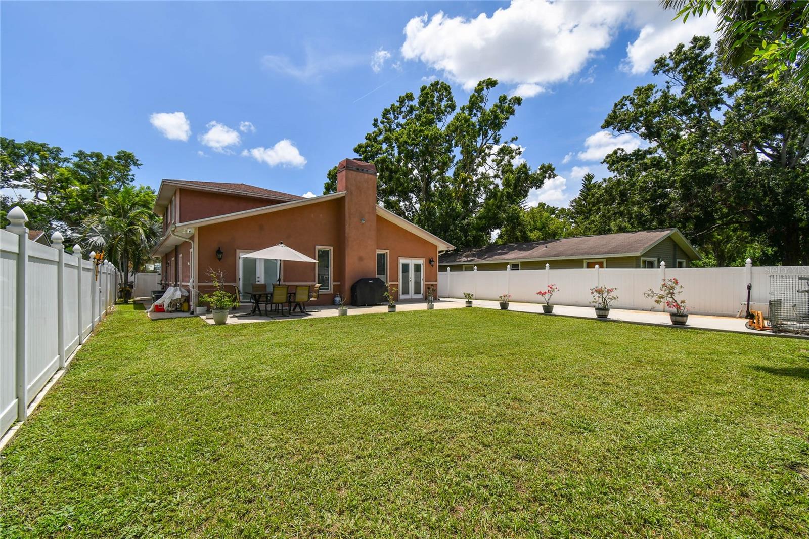 BAYNARD LEE JR 4 - Residential