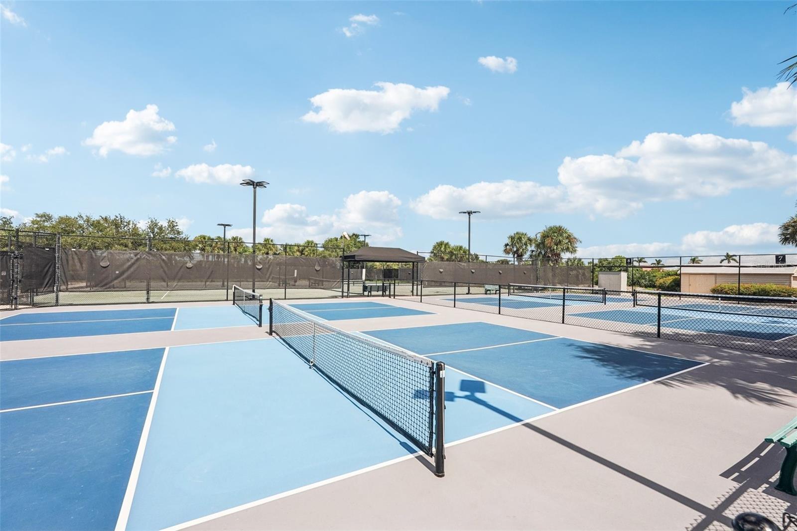 SARASOTA NATIONAL PH 13-B - Residential