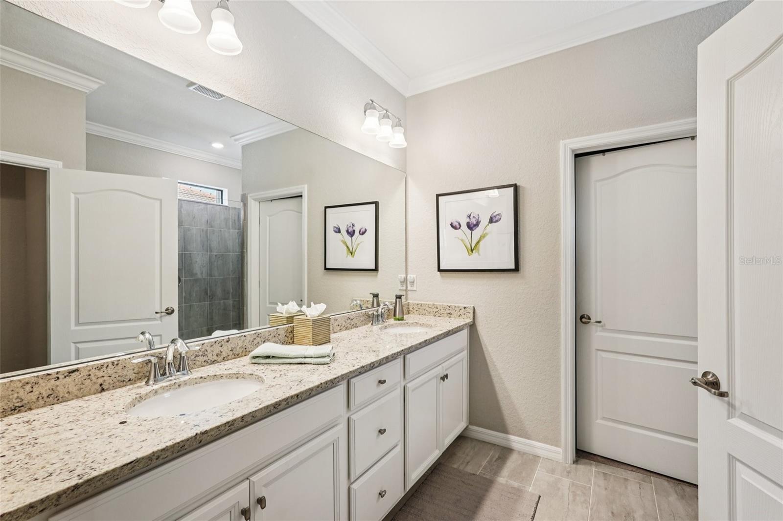 SARASOTA NATIONAL PH 13-B - Residential