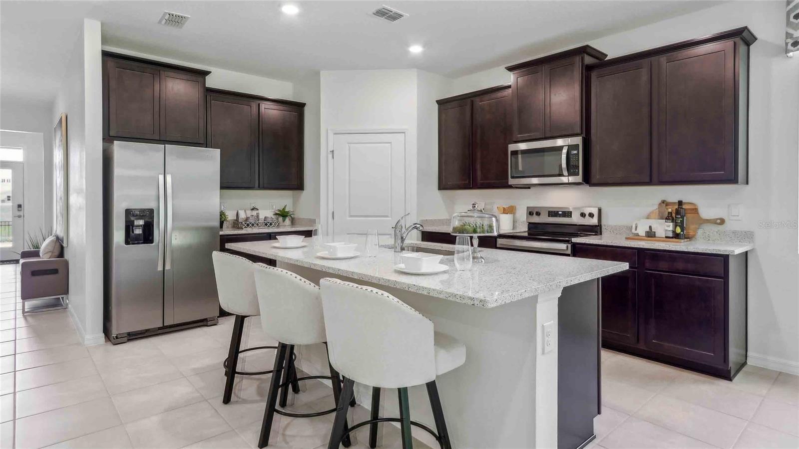 4823 NW 39TH PLACE
