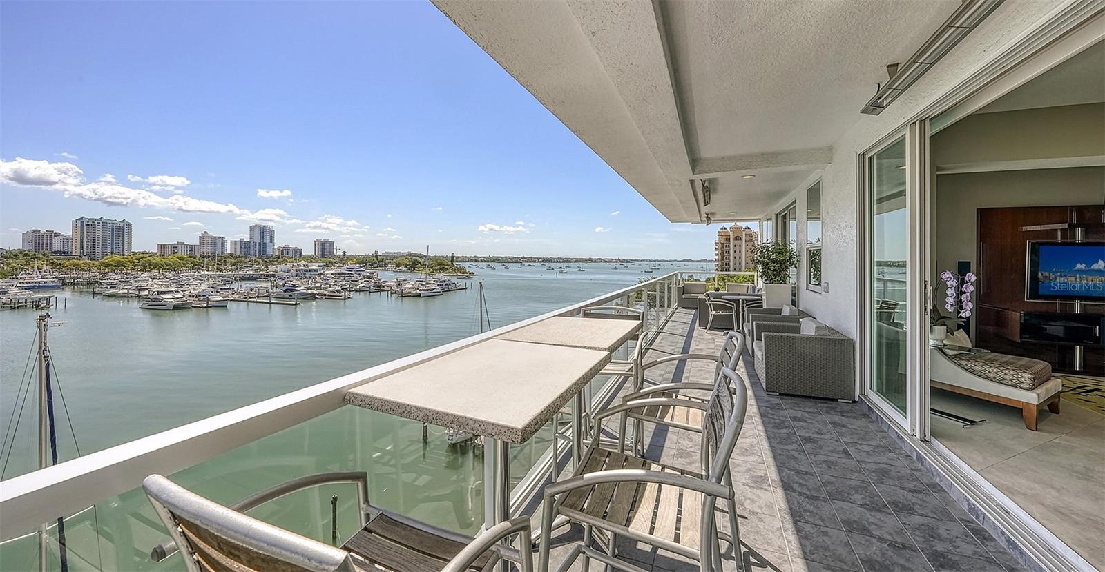 HARBOR VIEW ON GOLDEN GATE POINT - Residential