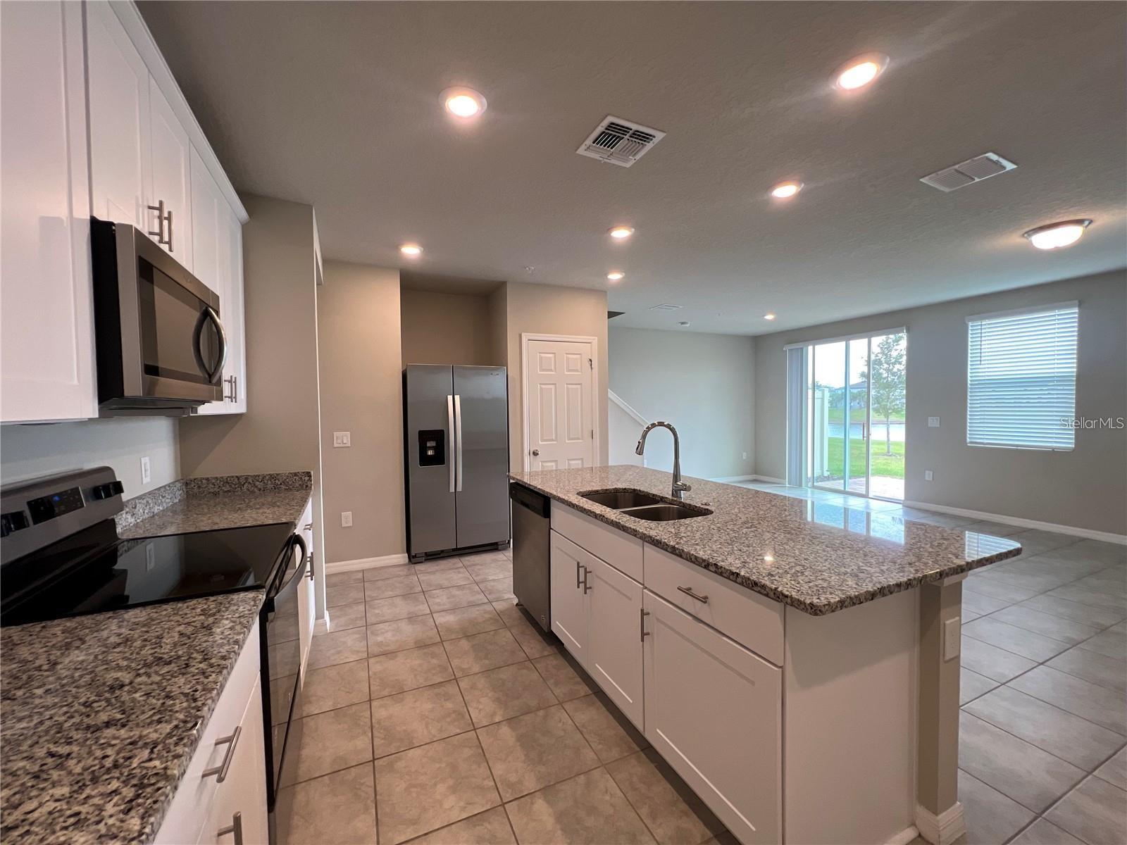 GREENS/FRST LAKE PH 1 - Residential Lease