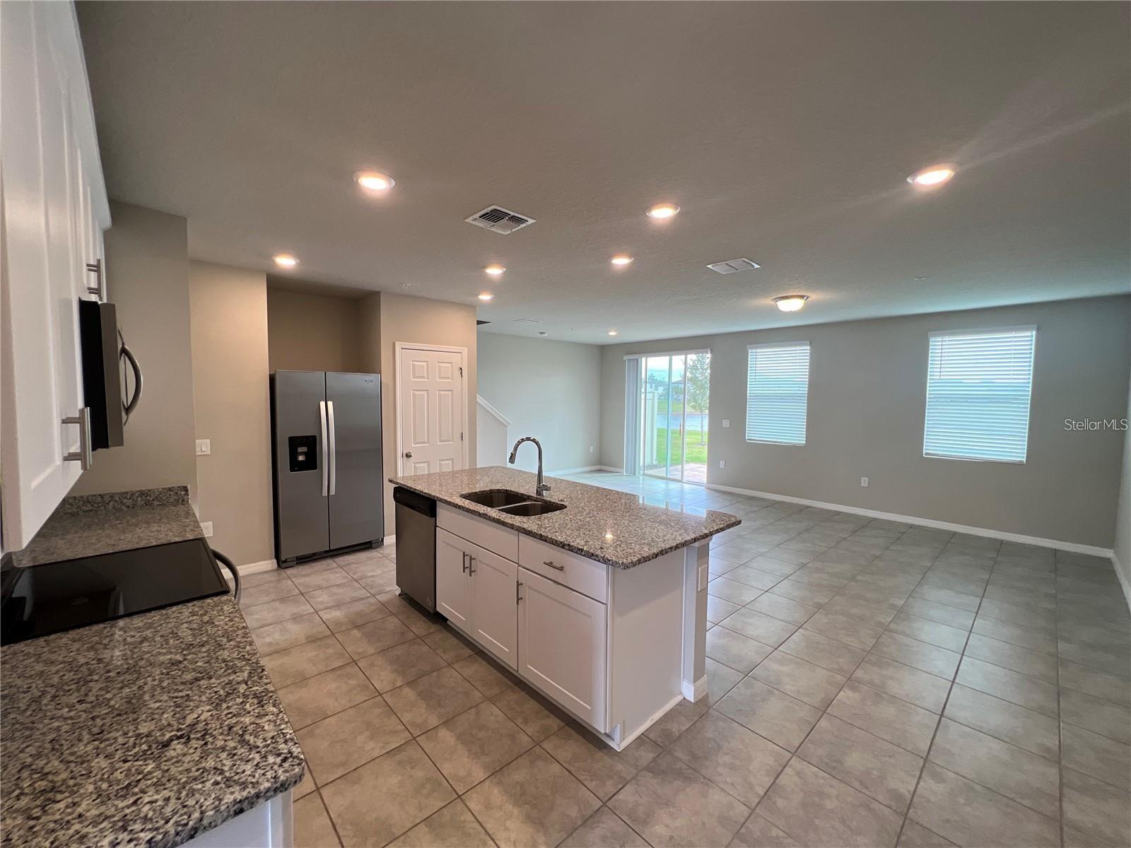 GREENS/FRST LAKE PH 1 - Residential Lease