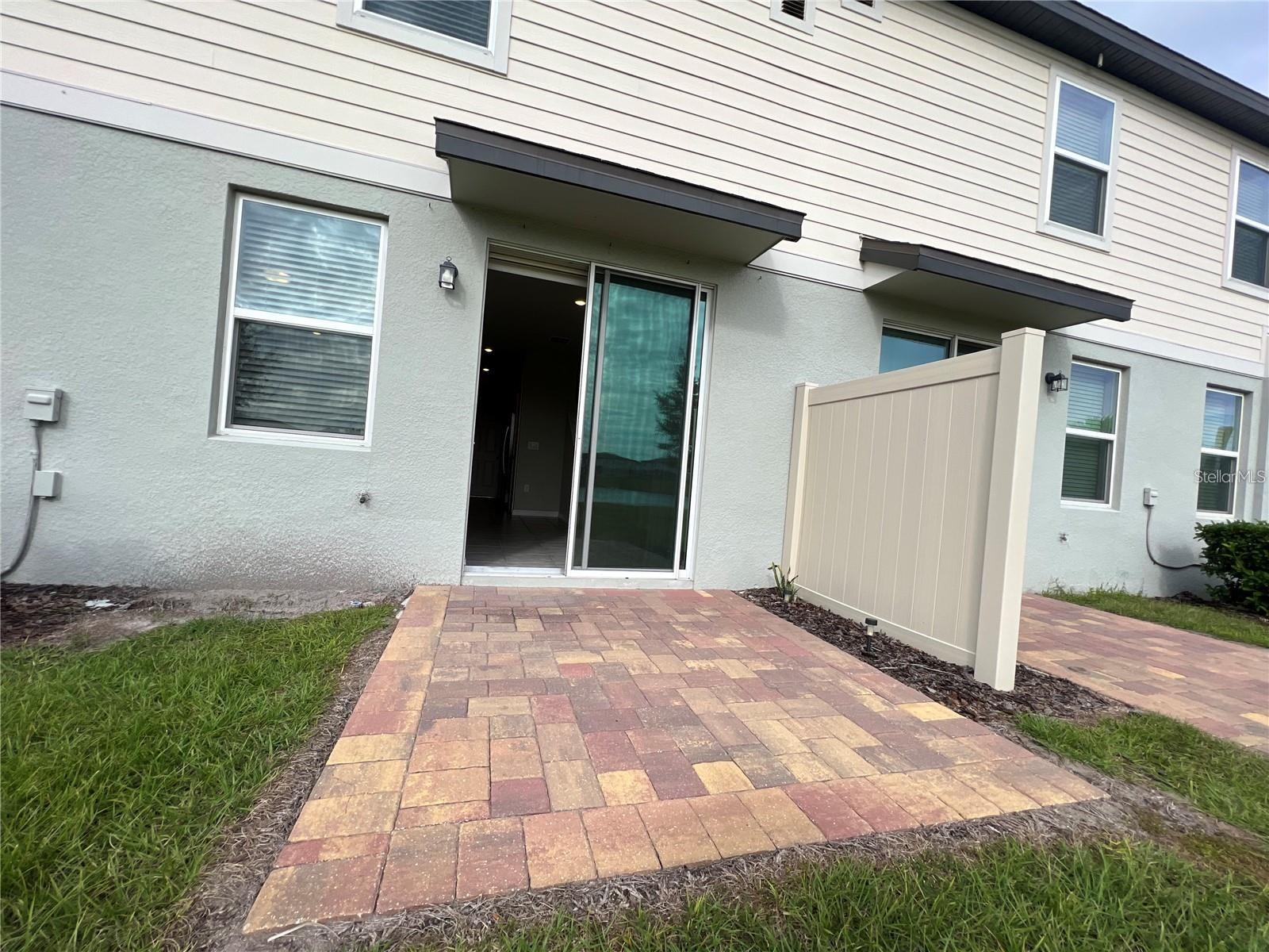 GREENS/FRST LAKE PH 1 - Residential Lease