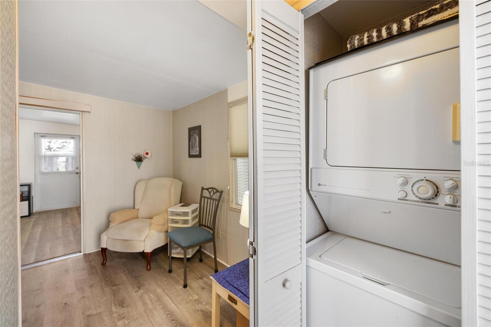 HOLIDAY TRAVEL PARK ENGLEWOOD - Residential