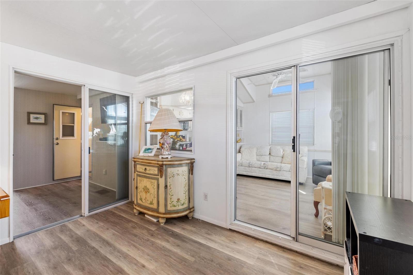 HOLIDAY TRAVEL PARK ENGLEWOOD - Residential