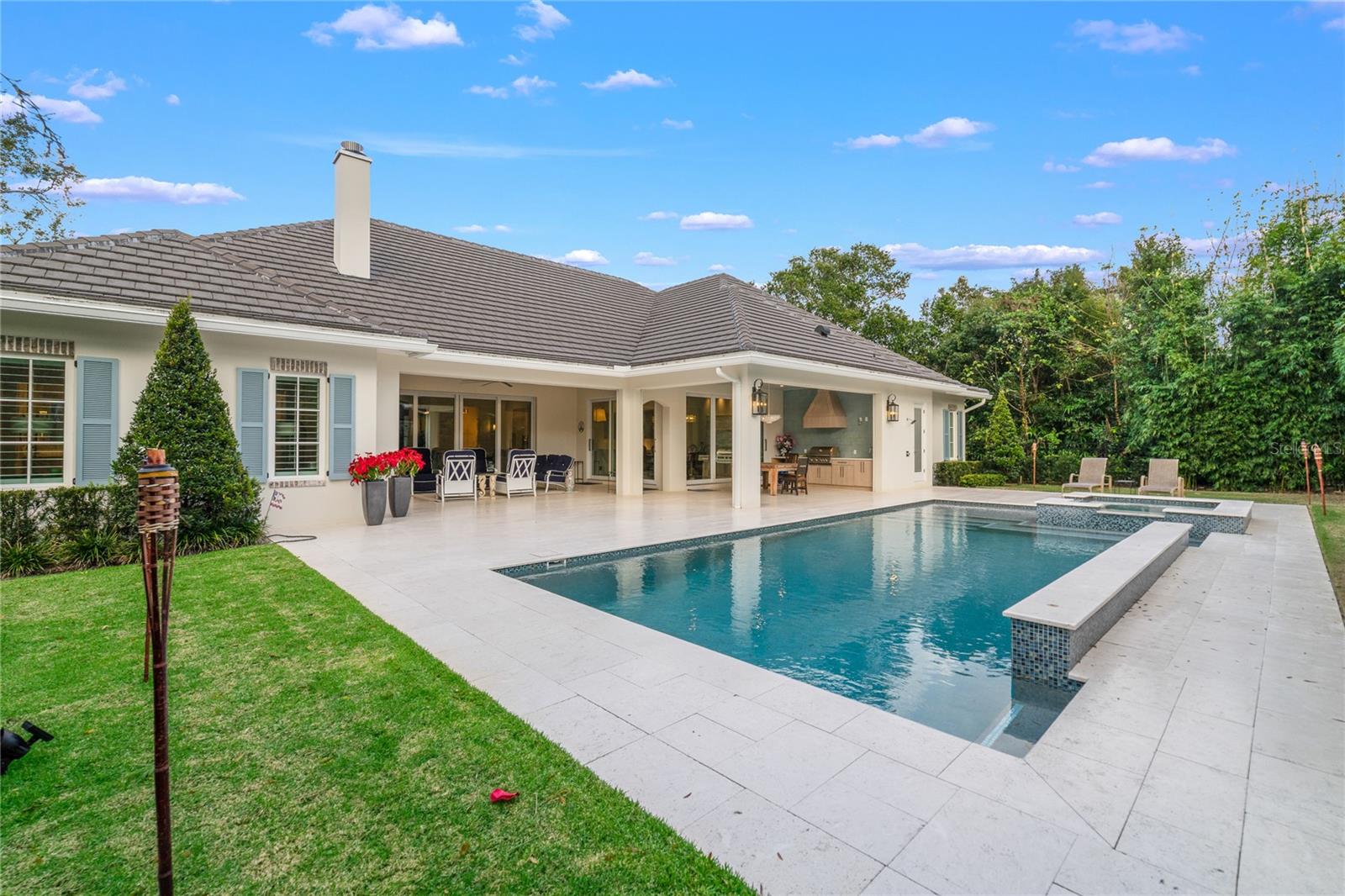 MERRITT PARK - Residential