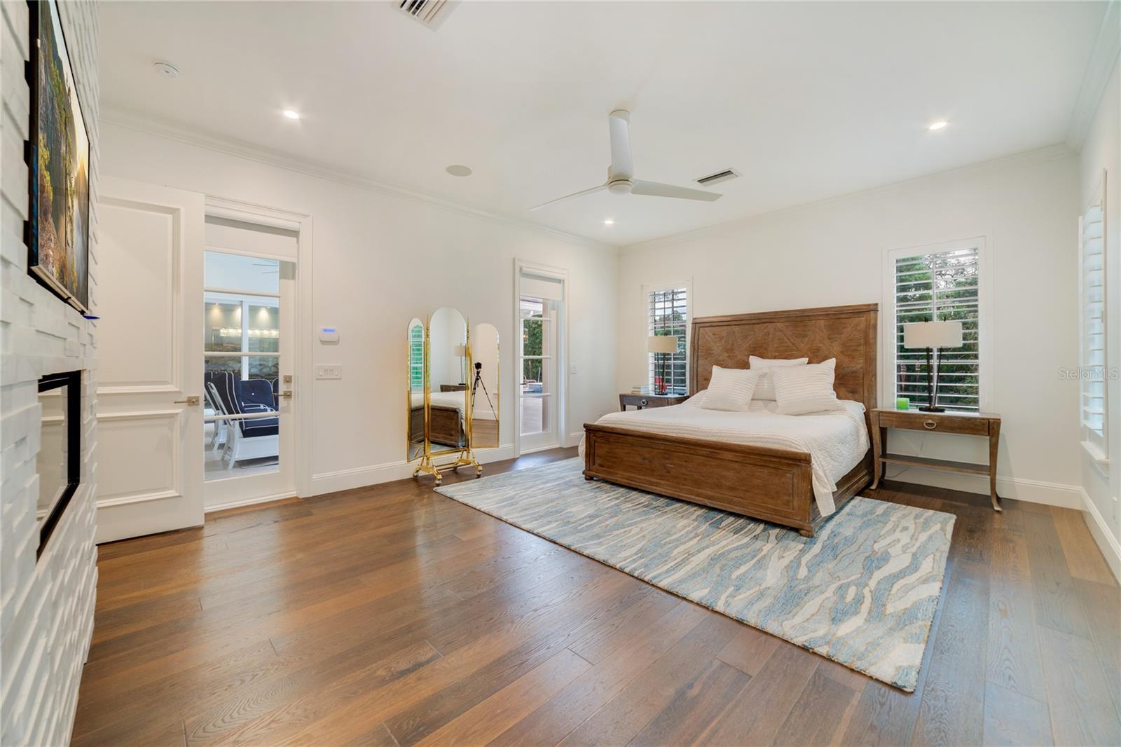 MERRITT PARK - Residential