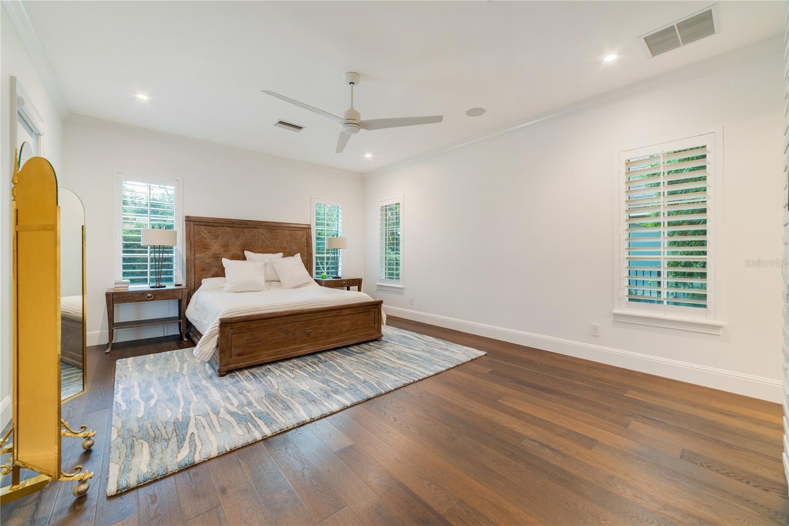 MERRITT PARK - Residential