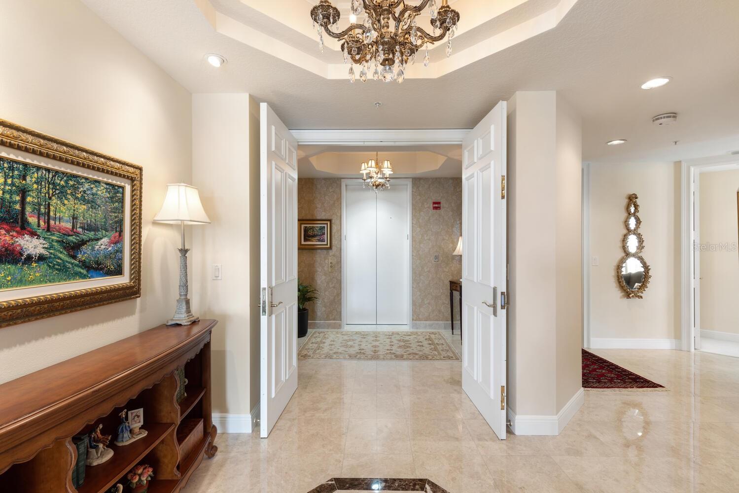 THE TOWER RESIDENCES - Residential