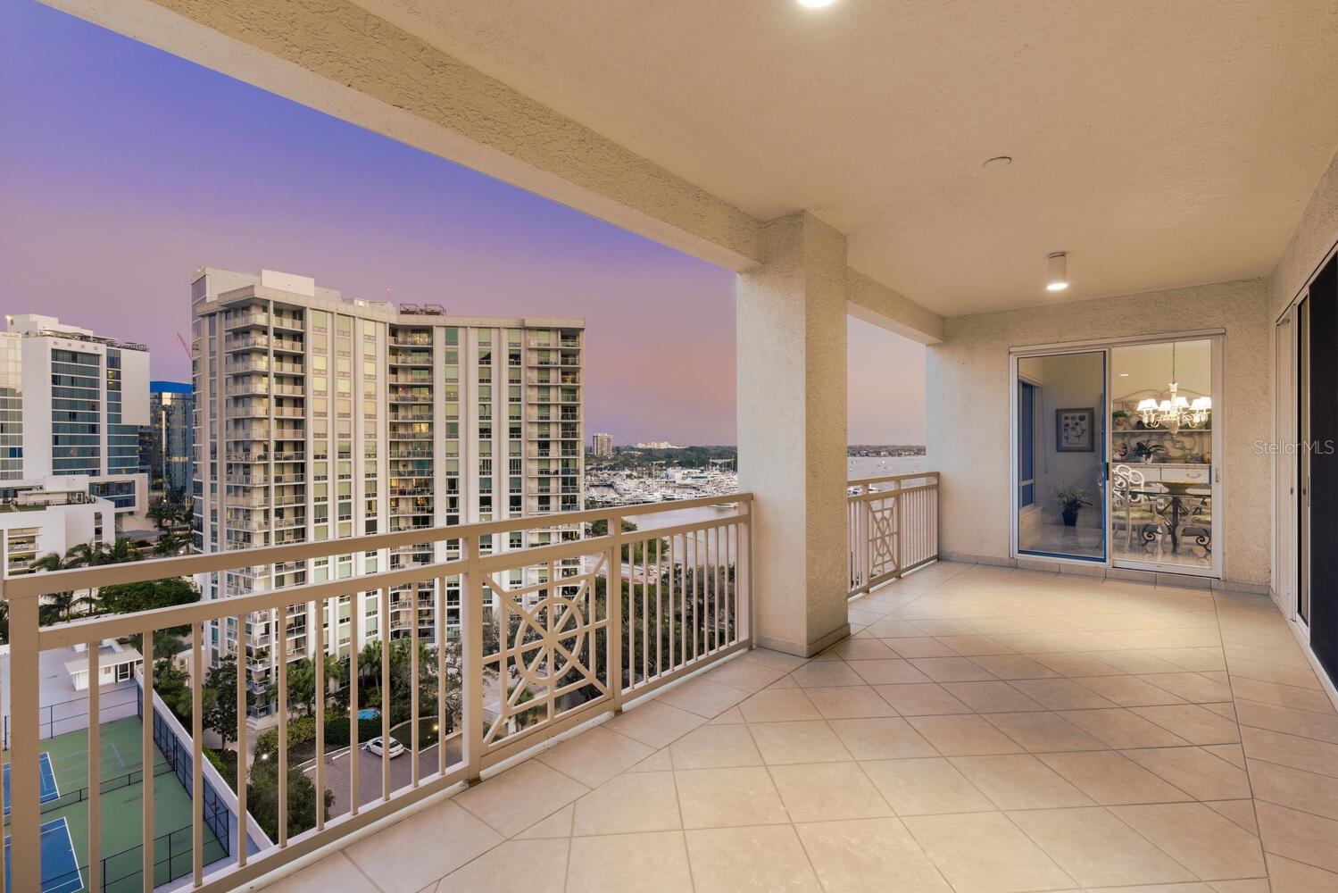 THE TOWER RESIDENCES - Residential