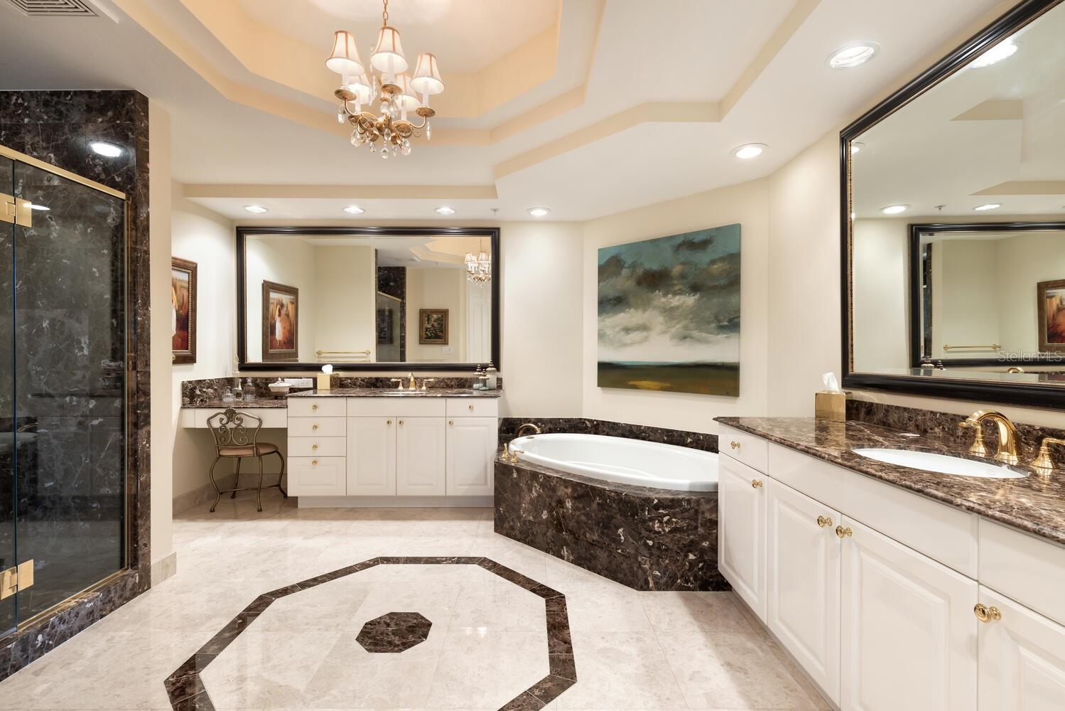 THE TOWER RESIDENCES - Residential