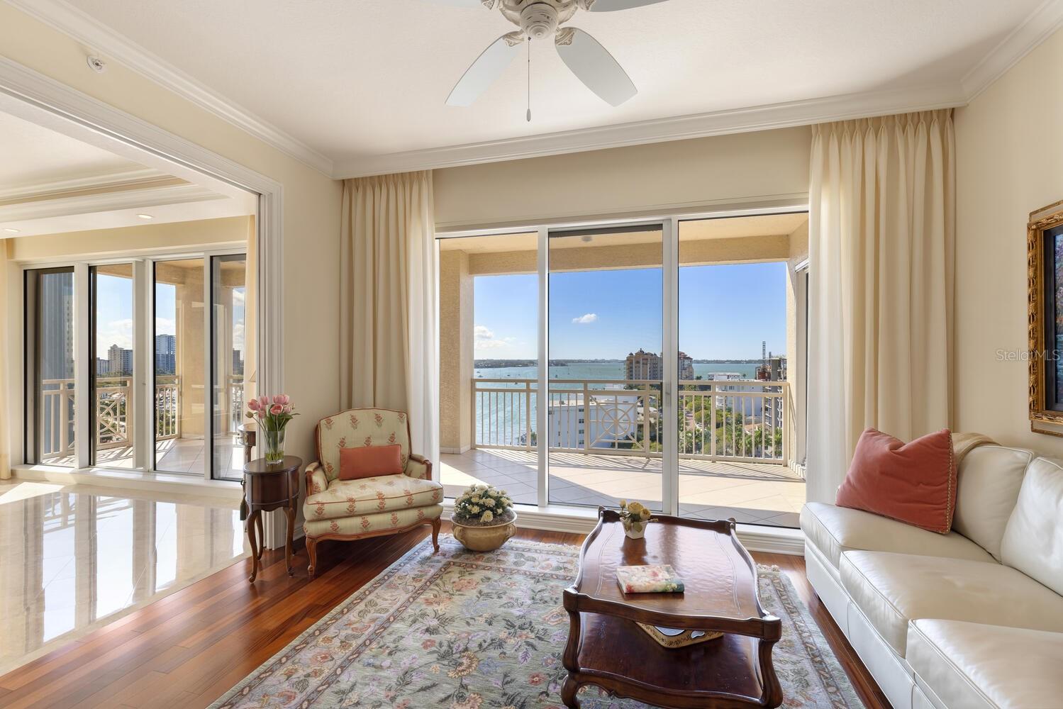 THE TOWER RESIDENCES - Residential