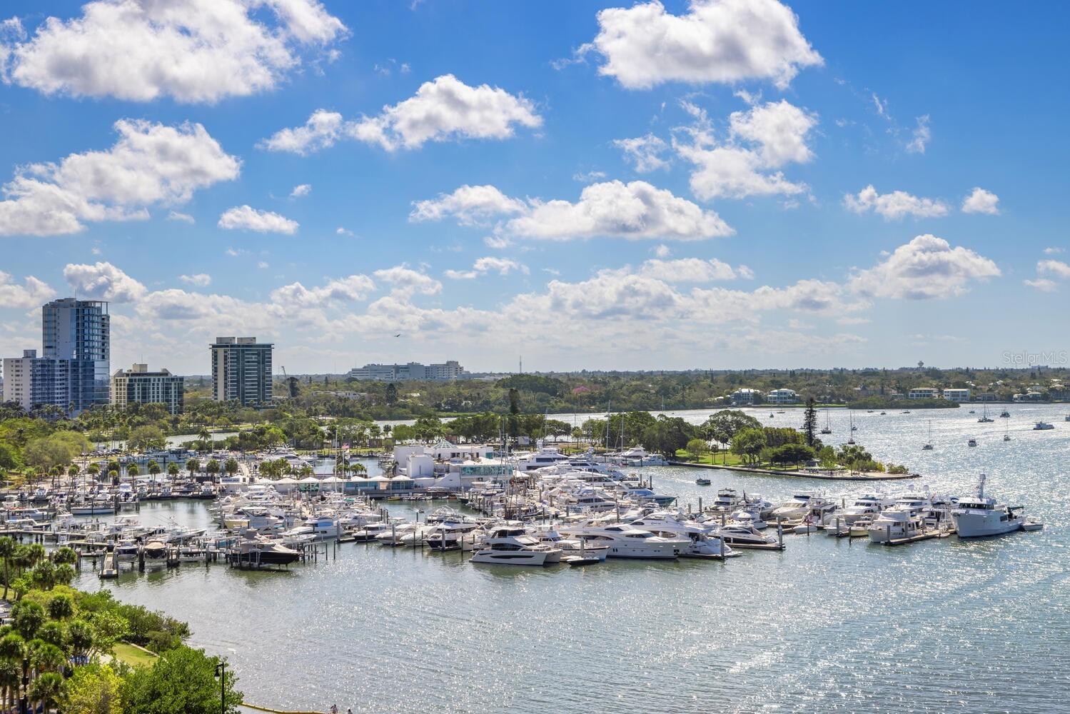 THE TOWER RESIDENCES - Residential