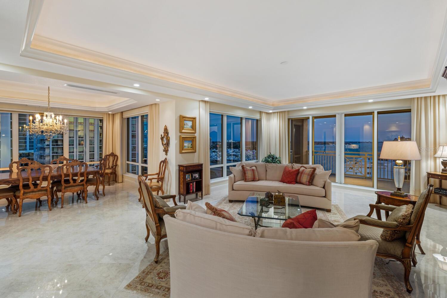 THE TOWER RESIDENCES - Residential