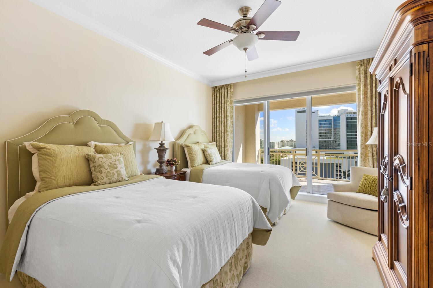 THE TOWER RESIDENCES - Residential