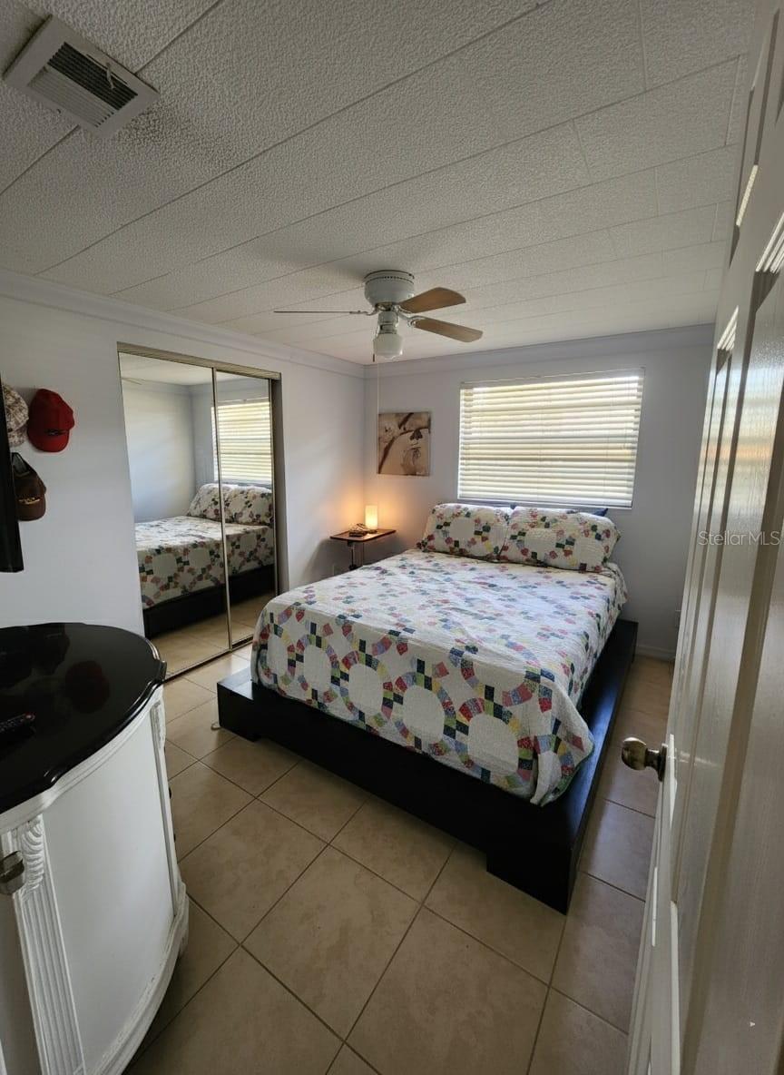 7912 WOODVALE CIRCLE