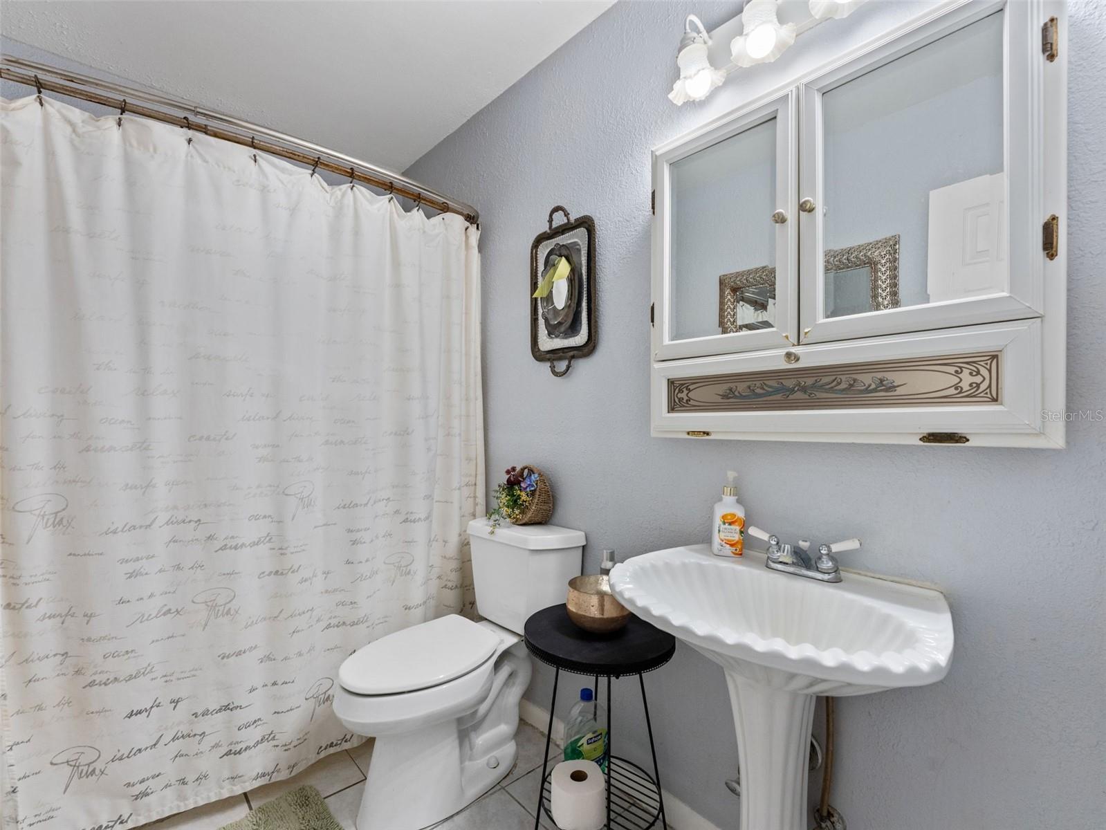 TAMPAS NORTH SIDE CNTRY CL - Residential