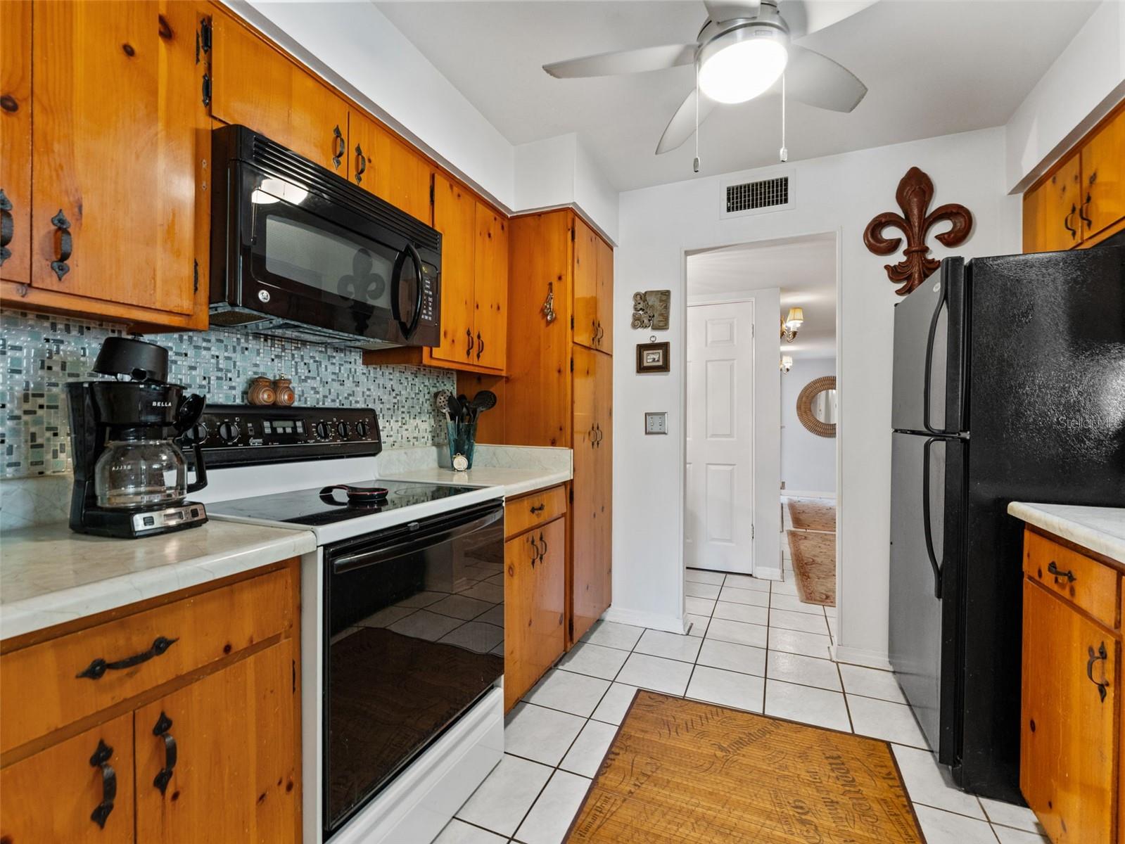 TAMPAS NORTH SIDE CNTRY CL - Residential