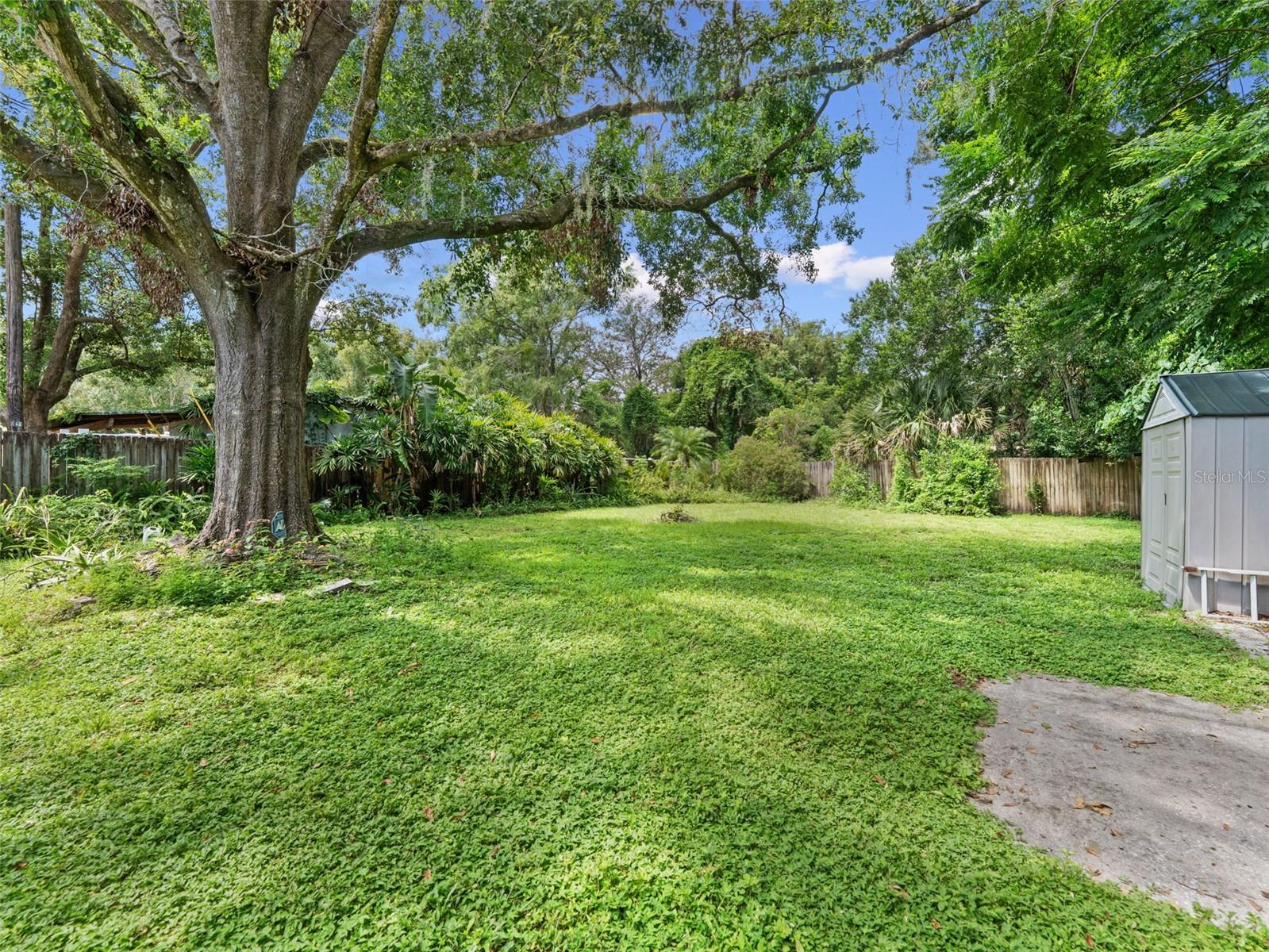 TAMPAS NORTH SIDE CNTRY CL - Residential