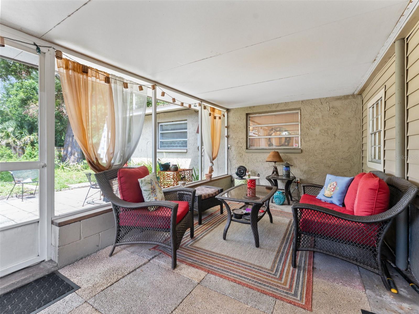 TAMPAS NORTH SIDE CNTRY CL - Residential