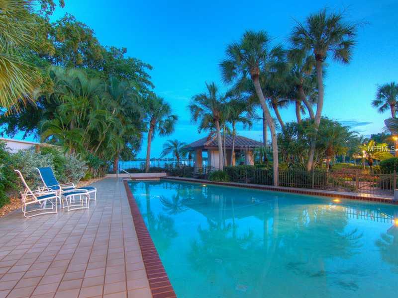 BAY ISLAND - Residential