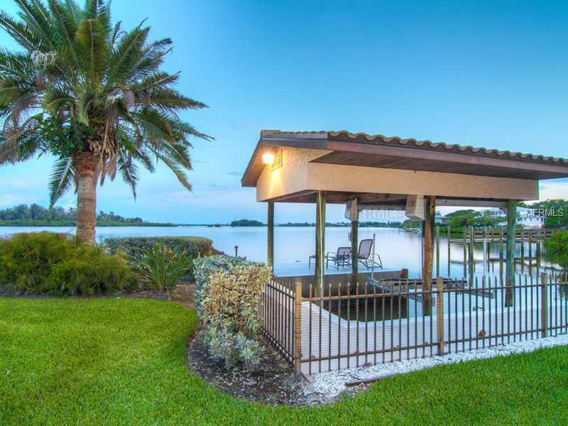 BAY ISLAND - Residential