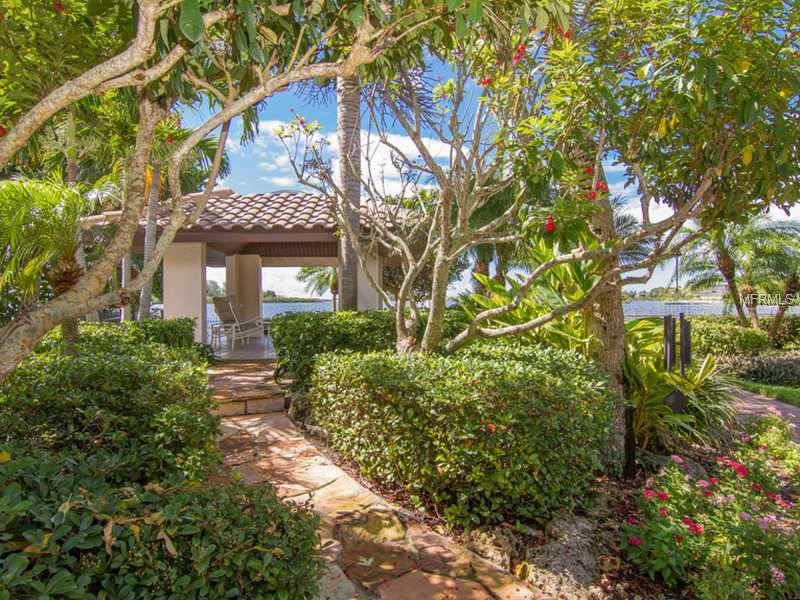 BAY ISLAND - Residential