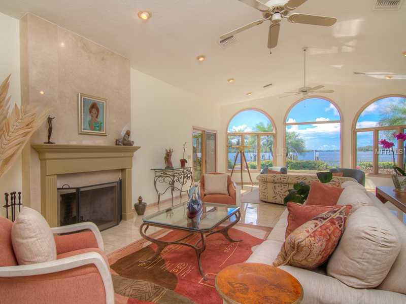 BAY ISLAND - Residential