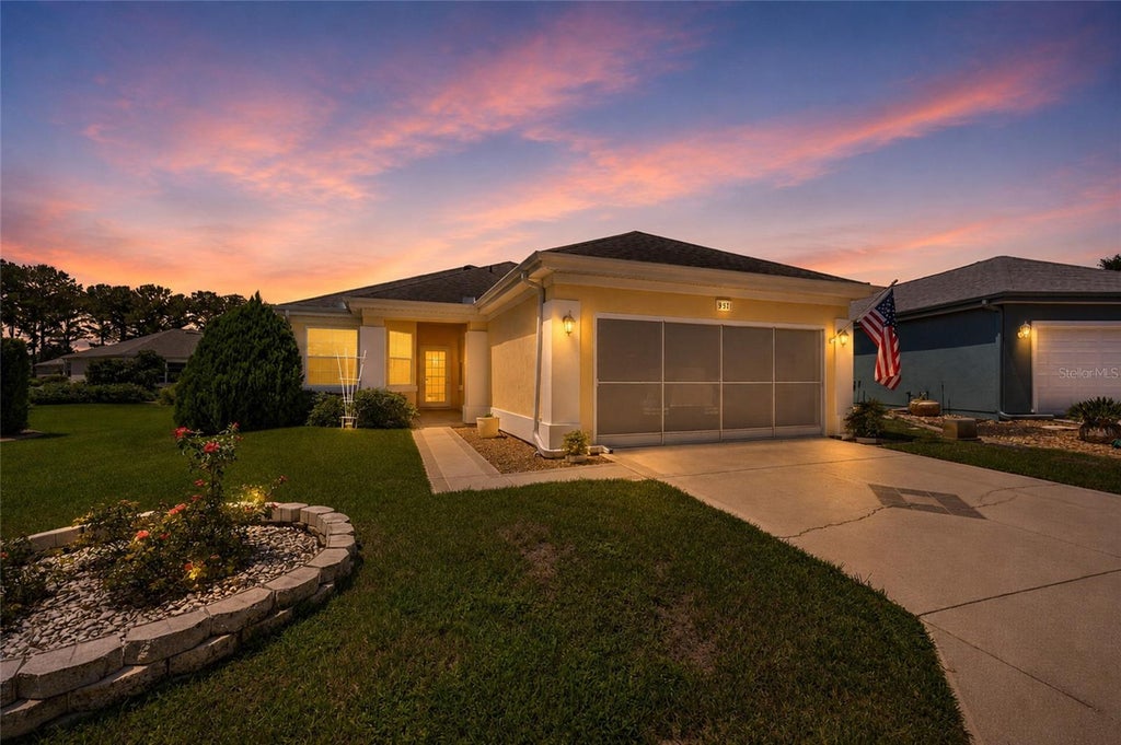 Photo of 9451 SE 132nd Loop, Summerfield, FL 34491 (MLS # OM731437)