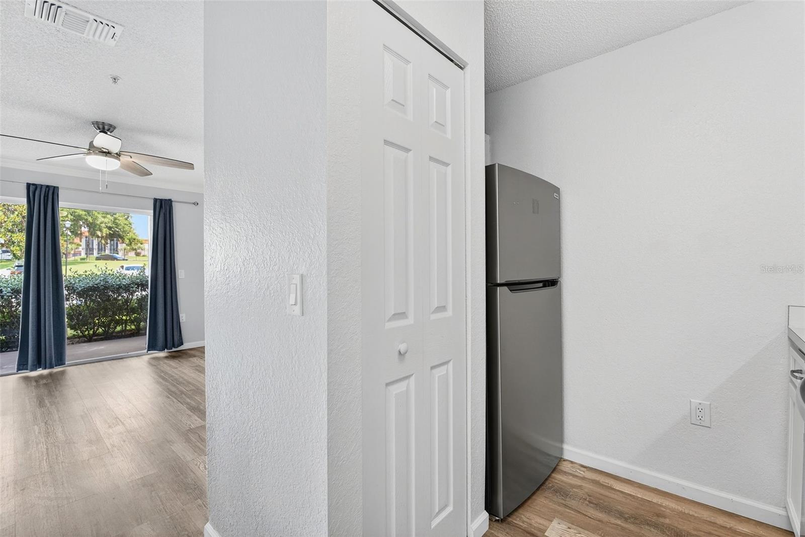 SUNSET LAKES CONDO - Residential