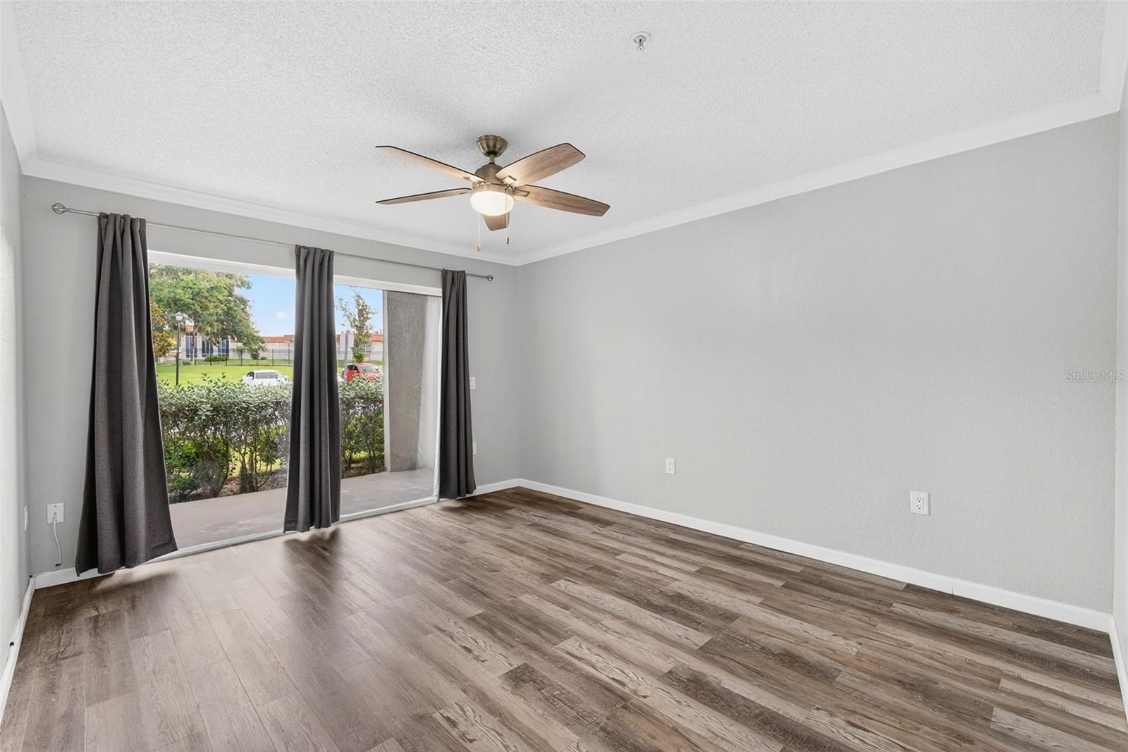 SUNSET LAKES CONDO - Residential