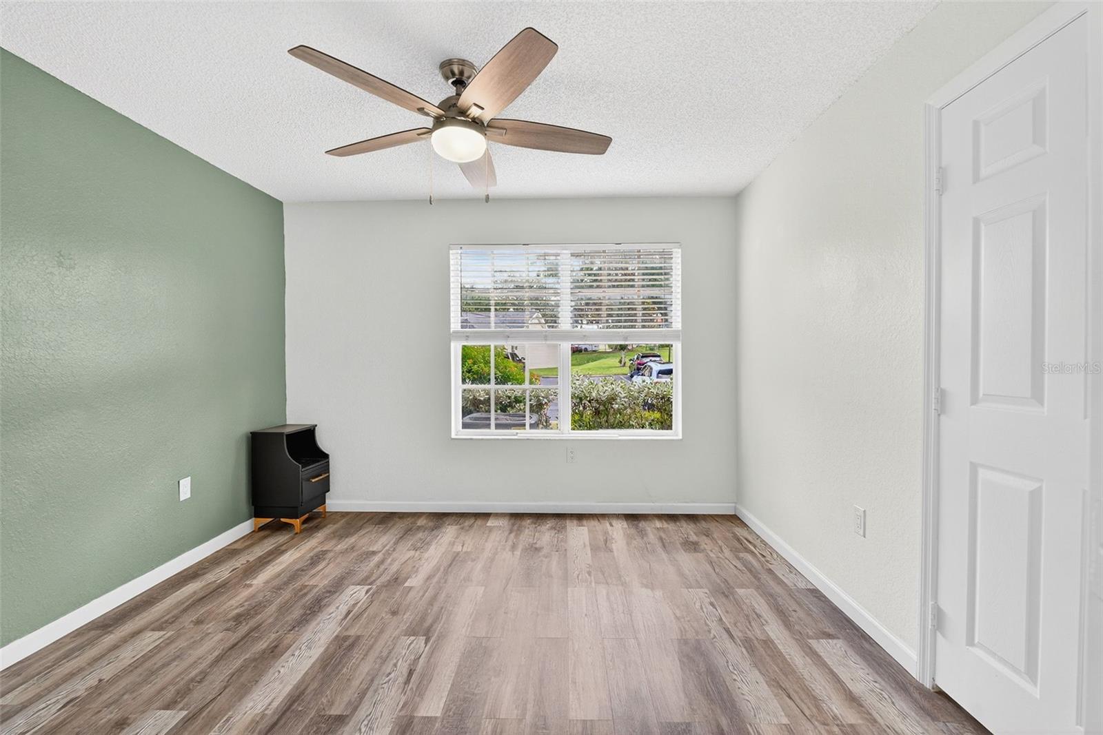 SUNSET LAKES CONDO - Residential