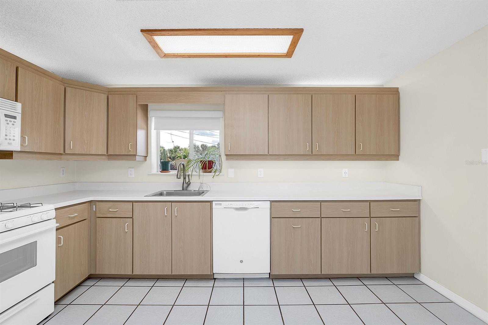 Armstrong & Johnson In Coronado Beach - Residential