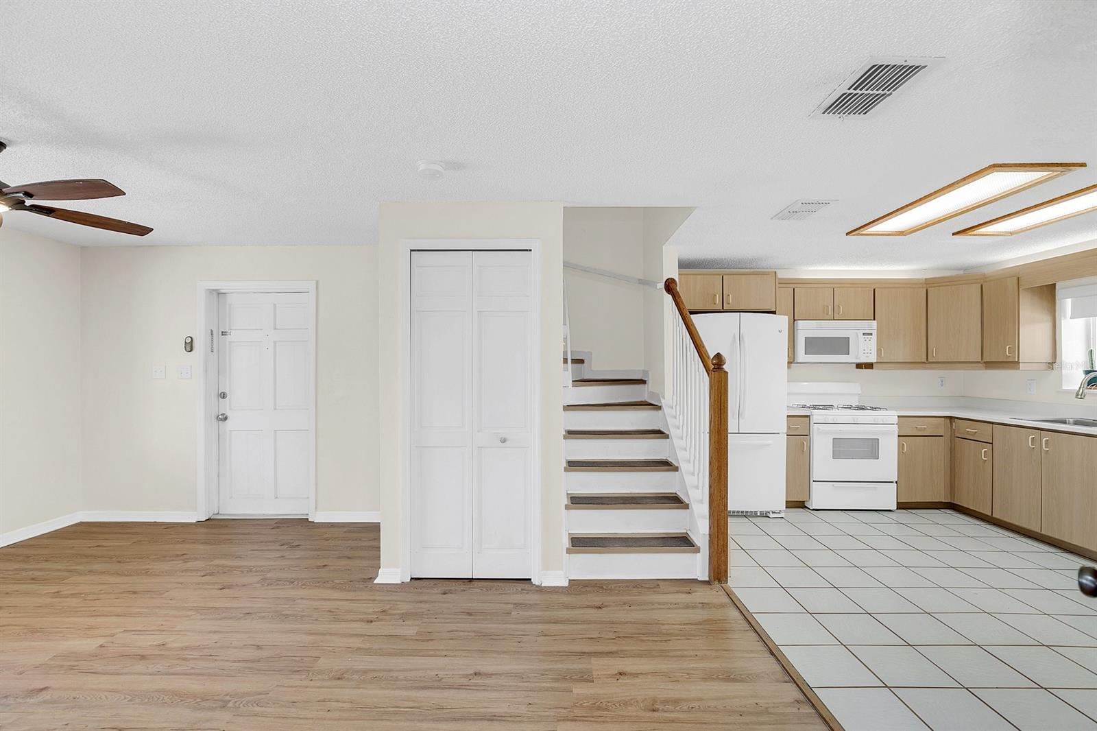 Armstrong & Johnson In Coronado Beach - Residential