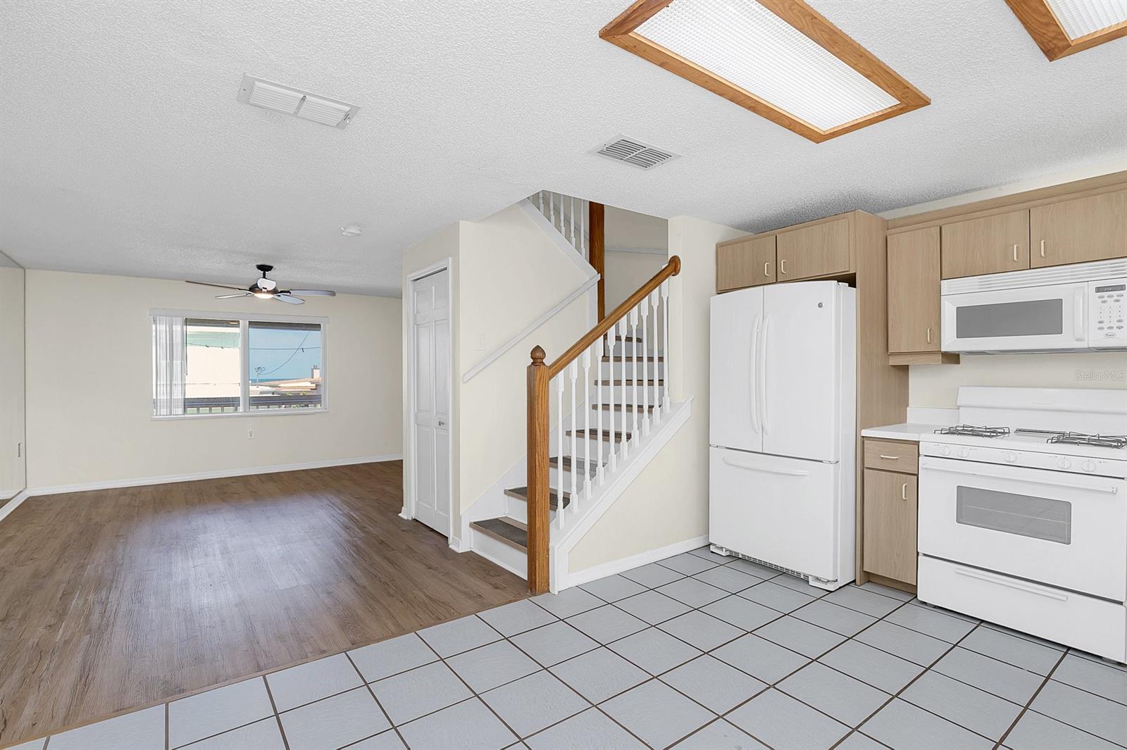 Armstrong & Johnson In Coronado Beach - Residential