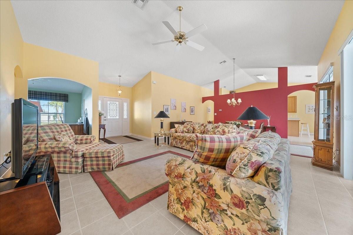 PLANTATION AT LEESBURG MANOR VIEW VILLAGE - Residential