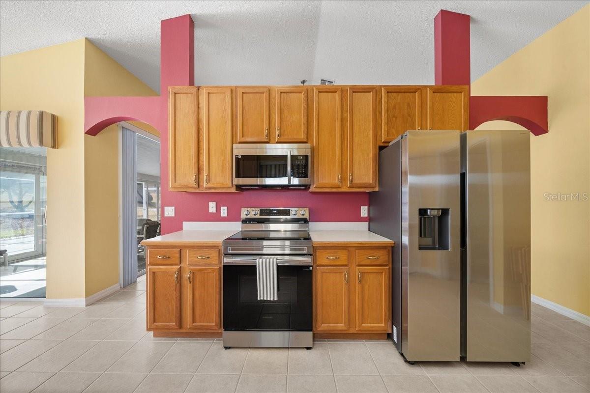 PLANTATION AT LEESBURG MANOR VIEW VILLAGE - Residential