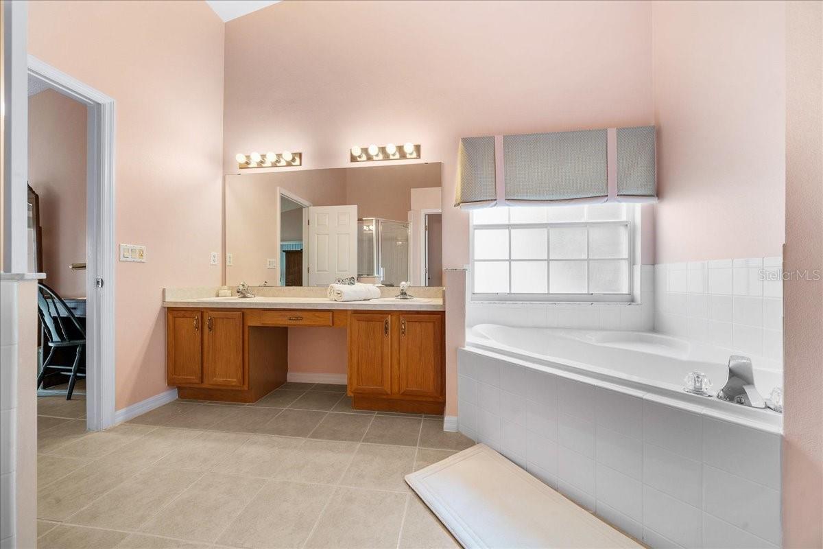 PLANTATION AT LEESBURG MANOR VIEW VILLAGE - Residential