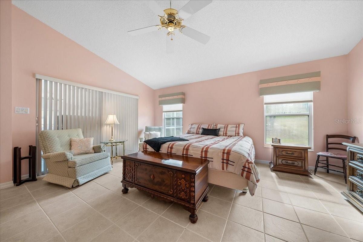 PLANTATION AT LEESBURG MANOR VIEW VILLAGE - Residential