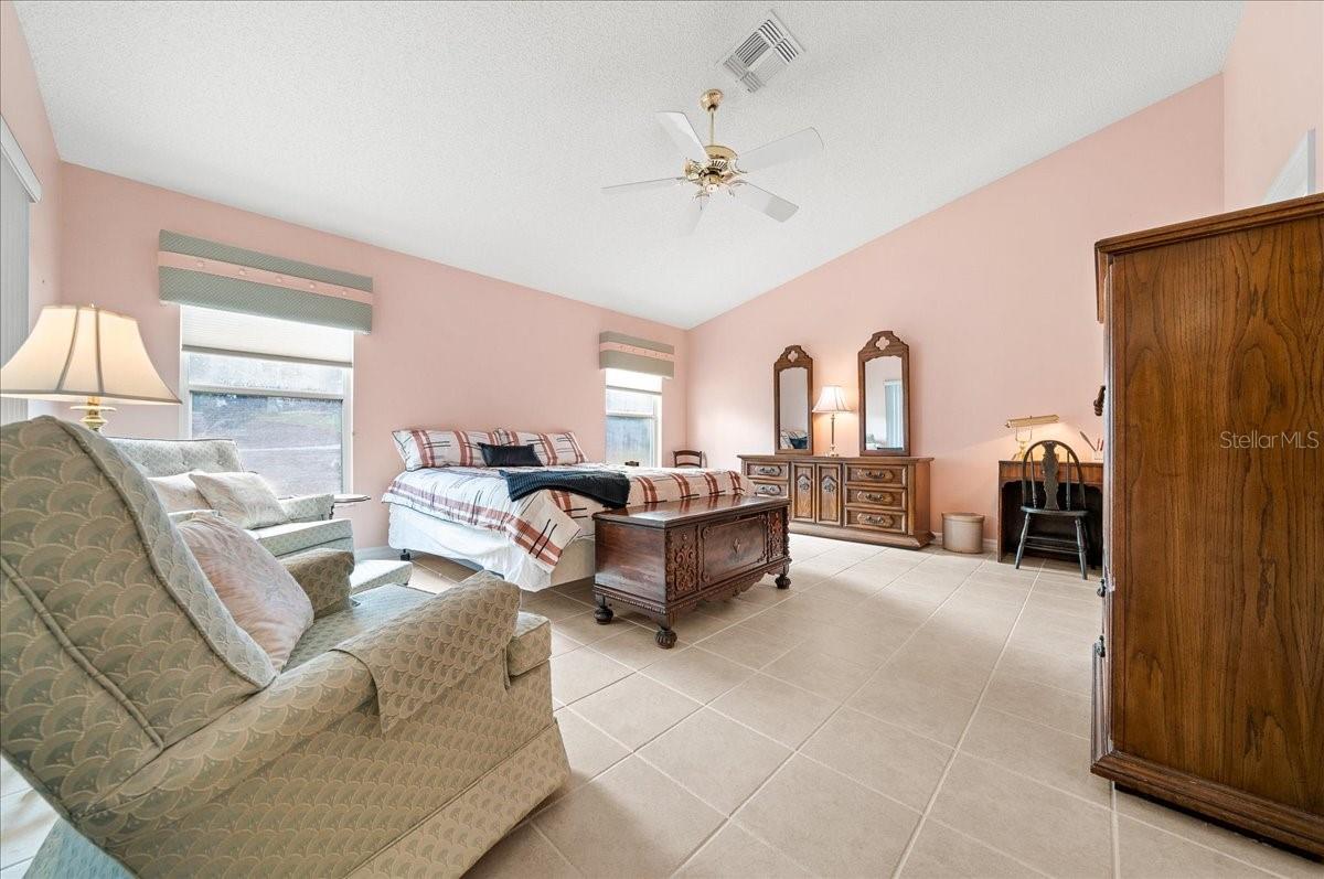 PLANTATION AT LEESBURG MANOR VIEW VILLAGE - Residential